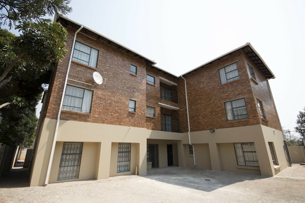 Фото Khamanzi Lodge and Tours