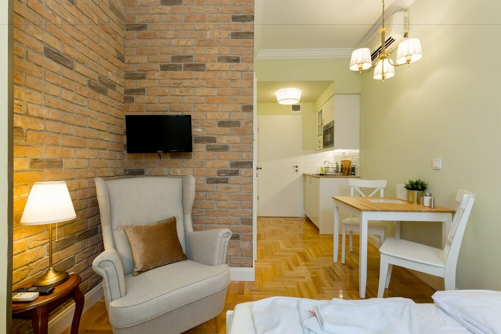 Фото Roland Apartments