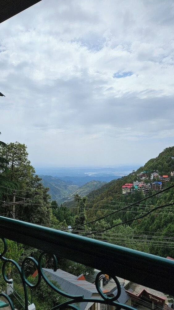 Фото Hotel Mongas