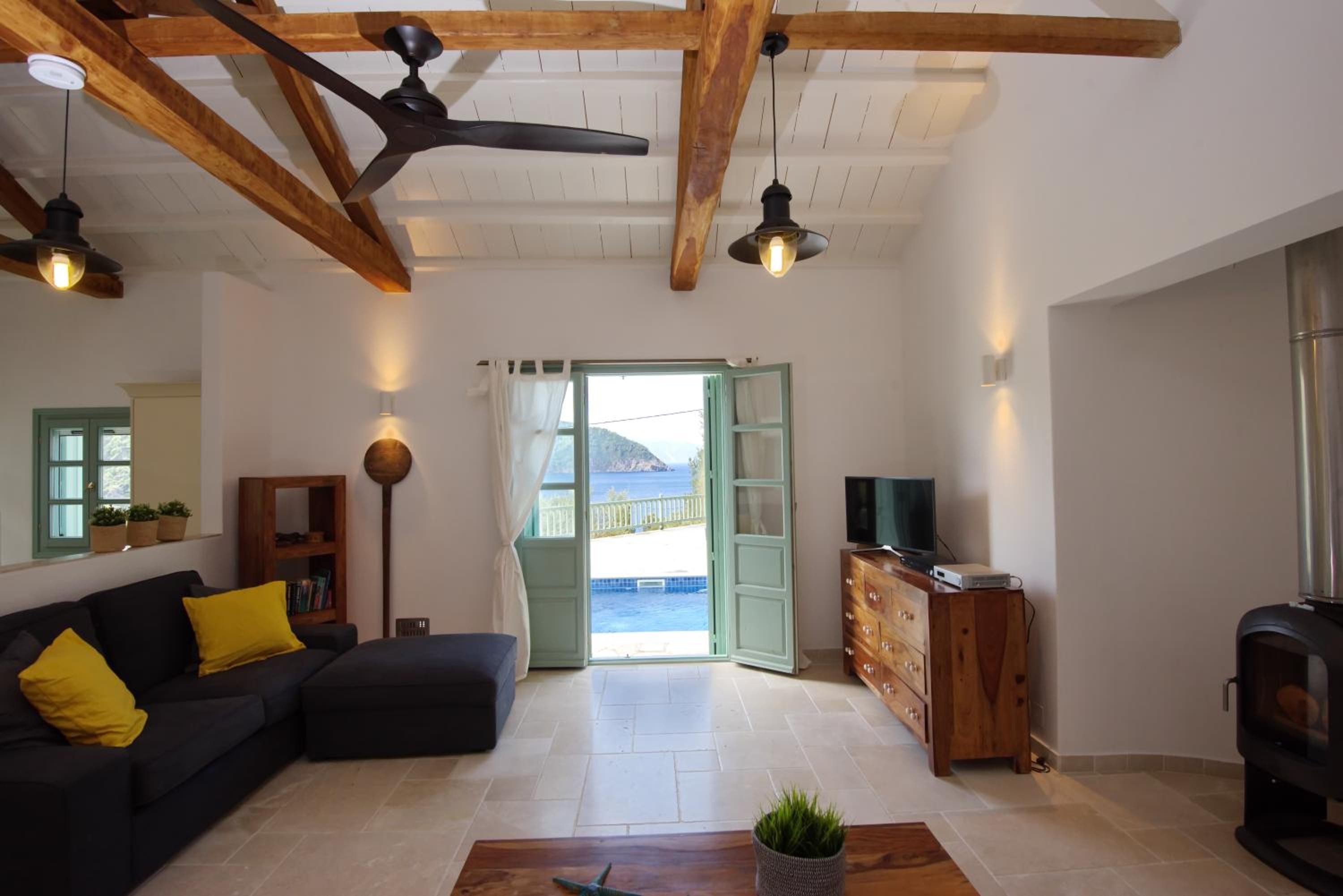 Фото Aquilo Villa