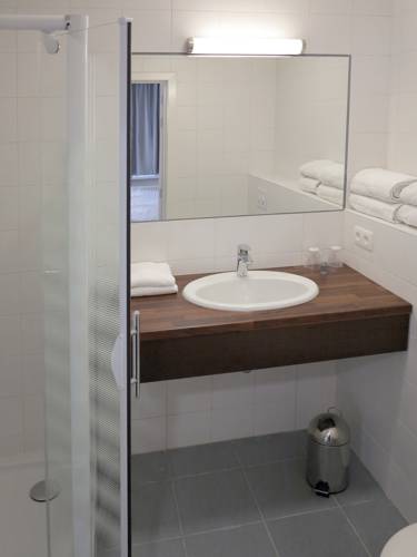 Фото Antwerp Harbour Hotel