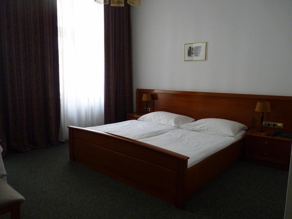 Фото Hotel Pension Lumes