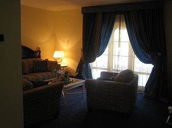 Фото Arbiana Hotel