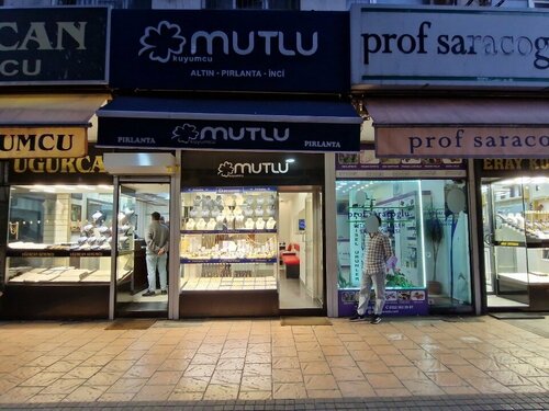 Mutlu Kuyumcu Fotoğraf 1