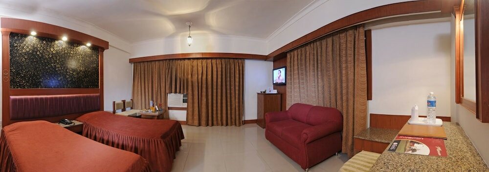 Фото Hotel Atithi