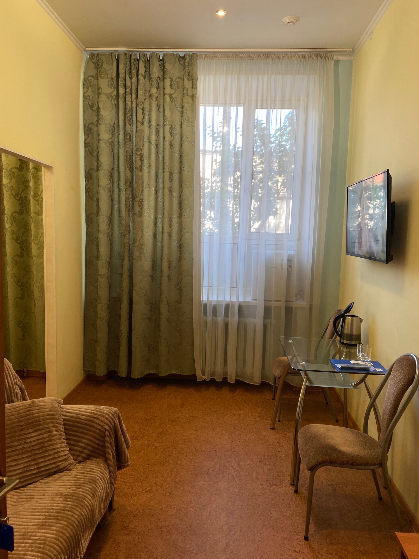 Фото отеля 1