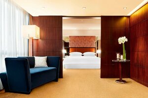 Sheraton Hong Kong Hotel & Towers (Kowloon, Nathan Road, 20), hotel