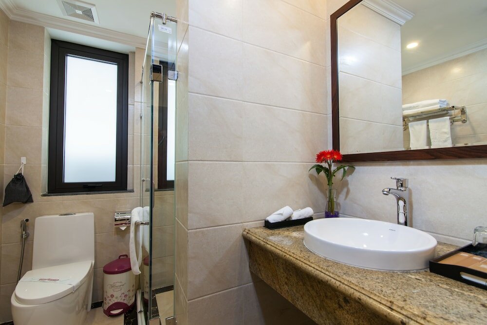 Фото Hanoi Central Hotel & Residences