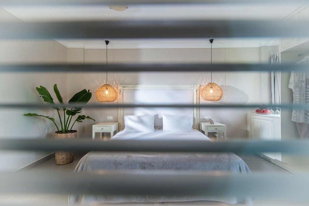 Фото Notos Heights Hotel & Suites