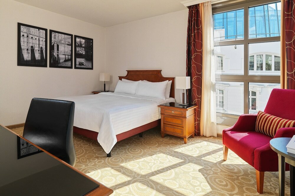 Фото Hamburg Marriott Hotel