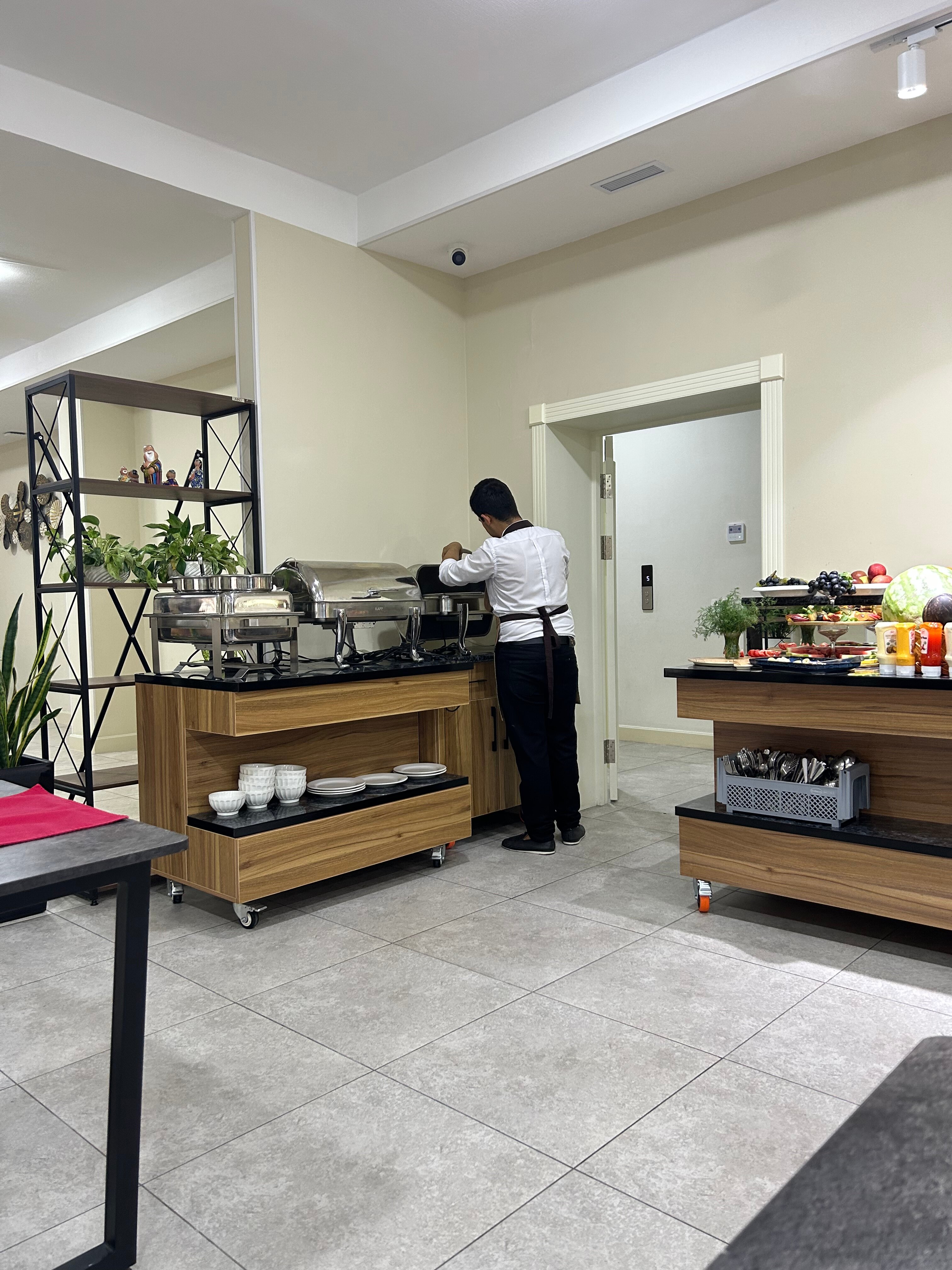 Фото Garnet Mir Hotel