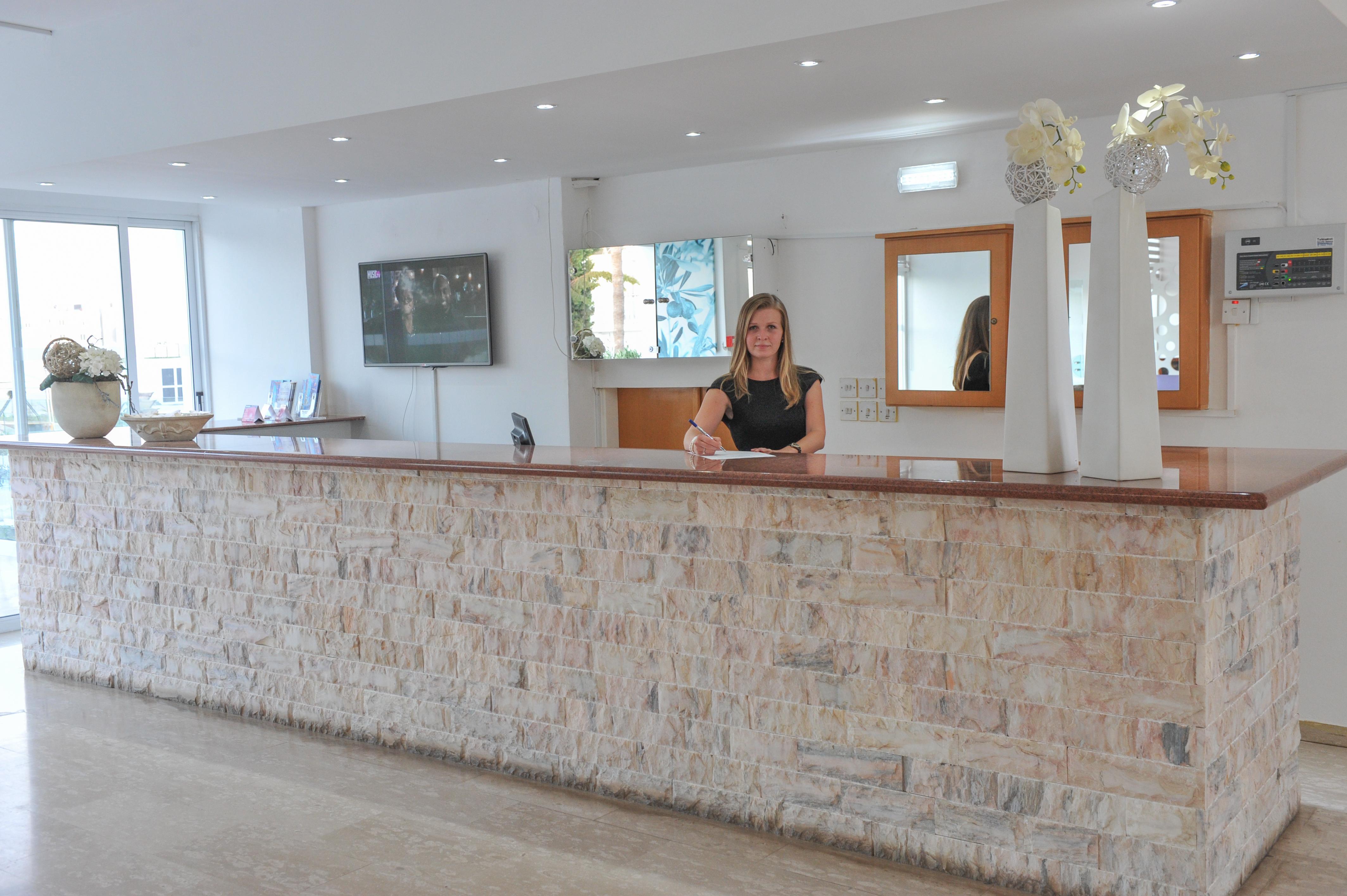 Фото Отель Fedrania Gardens