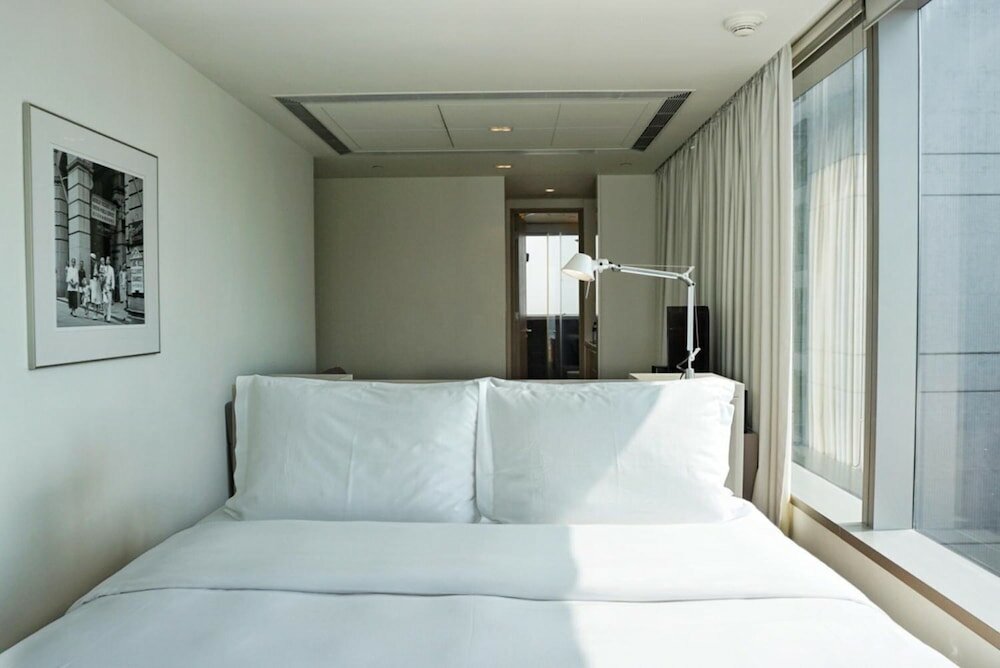 Фото Twenty One Whitfield