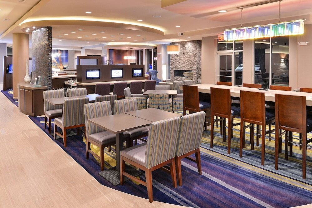 Фото SpringHill Suites Raleigh Cary