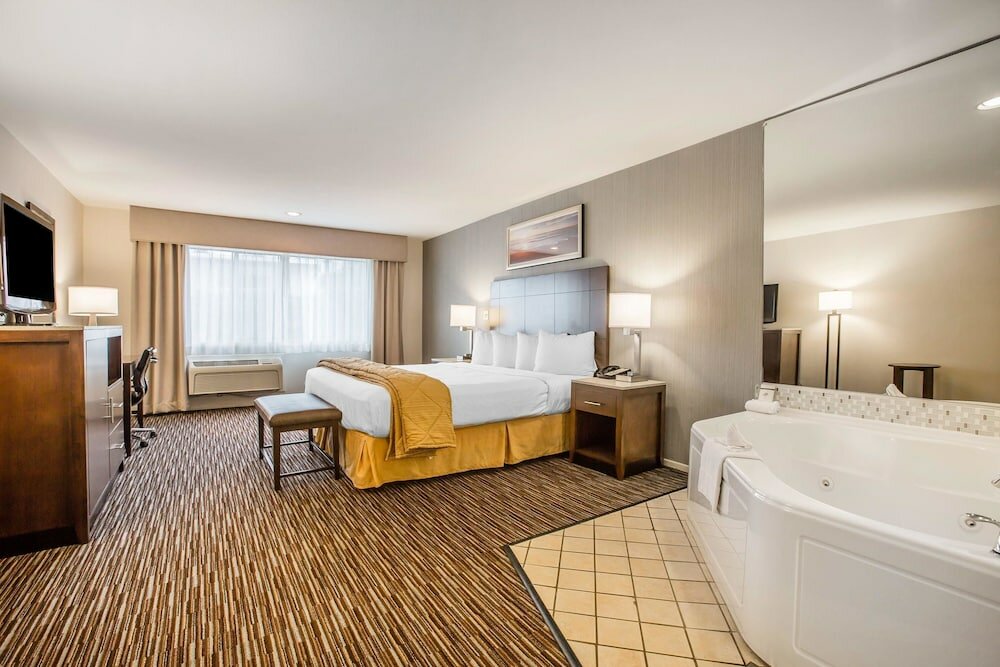 Фото Quality Inn & Suites Hermosa Beach