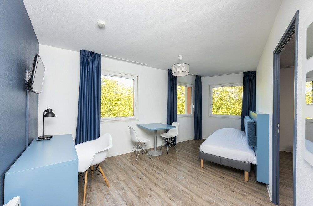 Фото Ténéo Apparthotel Bordeaux - Gare Saint Jean	