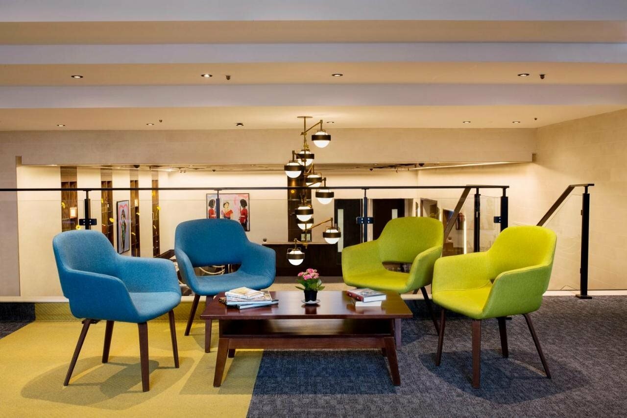 Фото St Giles Hotel - London