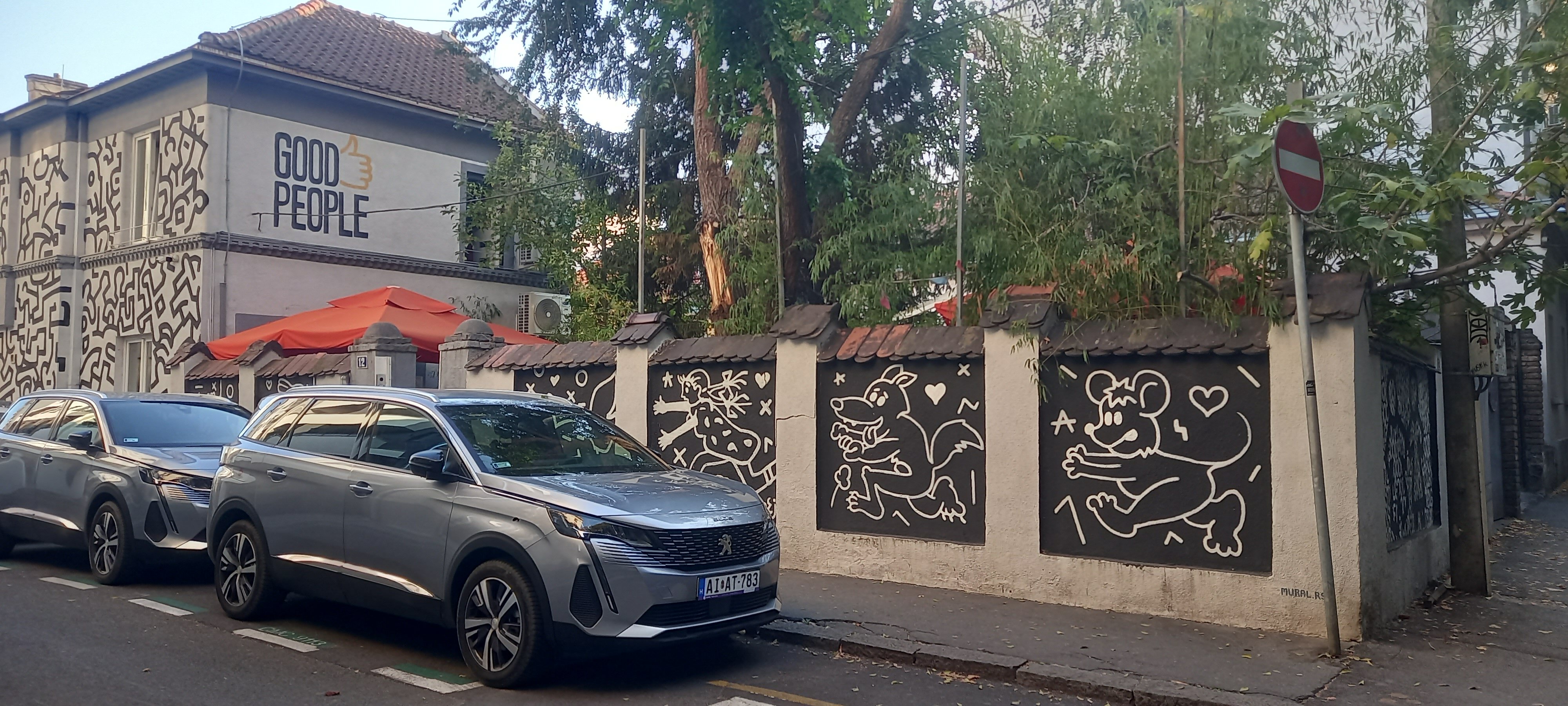 Фото Good People Hostel