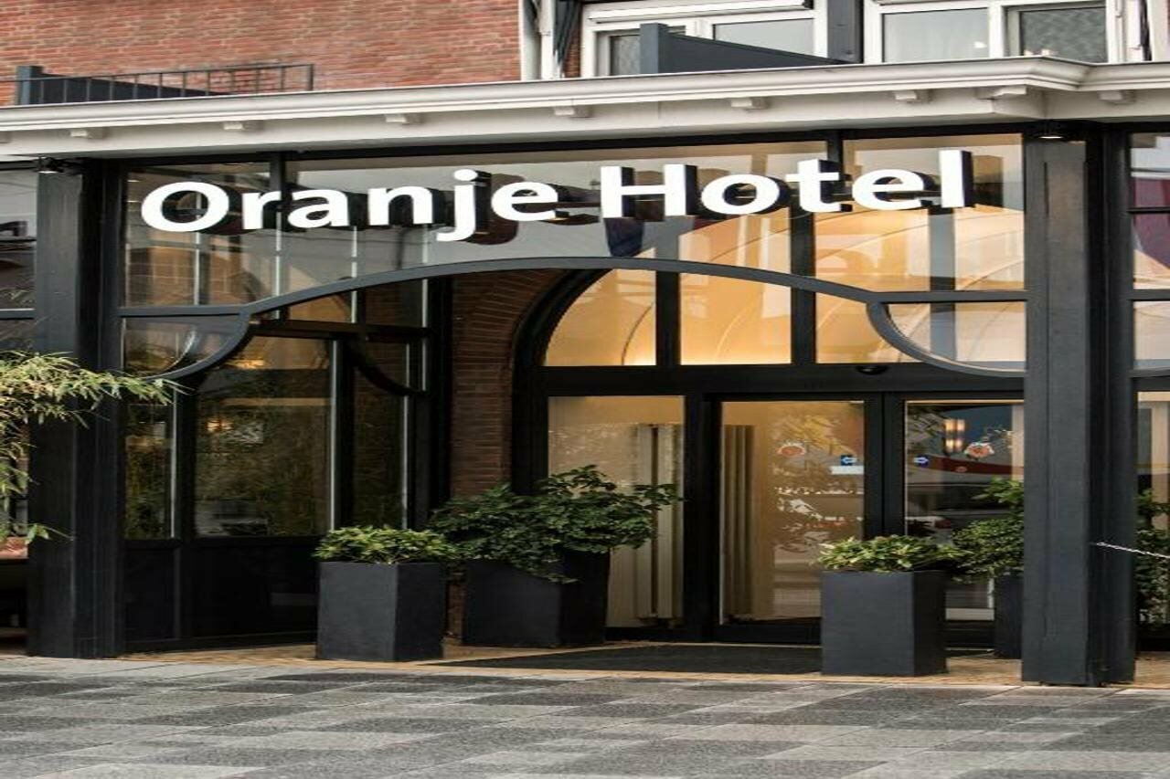 Фото Oranje Hotel Leeuwarden