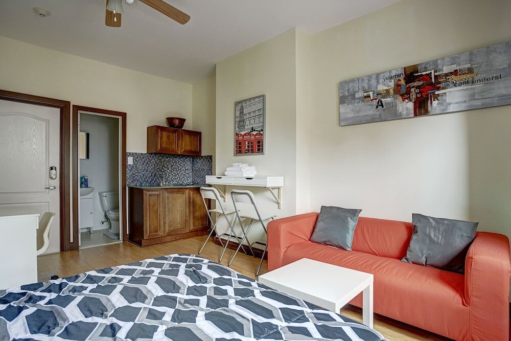 Фото Destination Stays Montreal Downtown