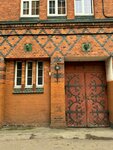 Хуфенский лицей (Kosmonavta Leonova Street, 6) ، معلم جذب سياحي