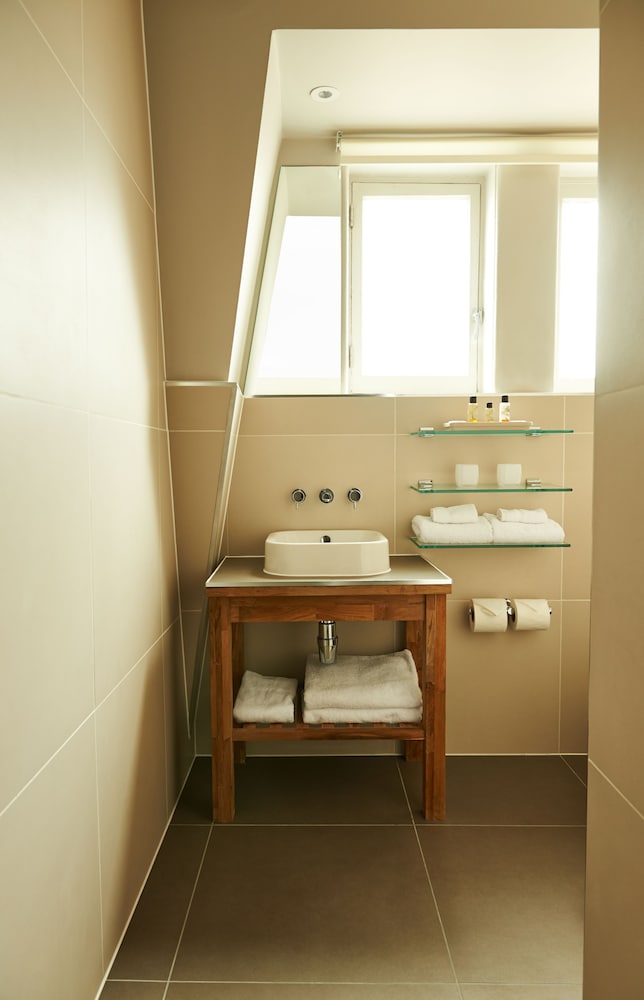 Фото The Bull and The Hide