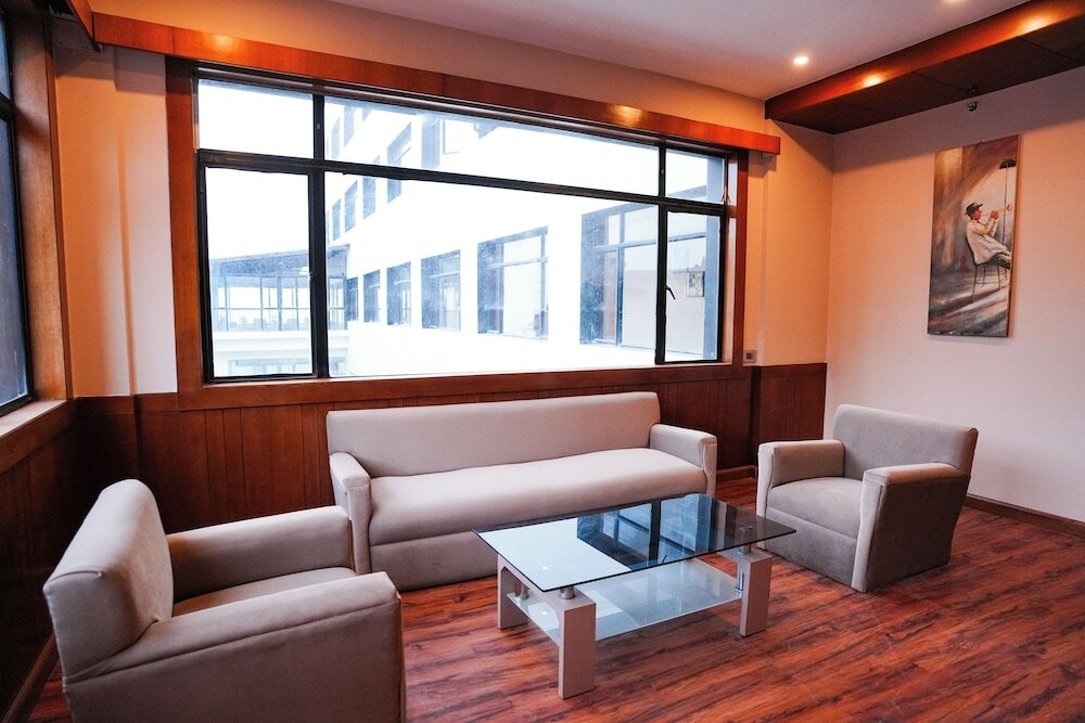 Фото Orsino Resort Mall Road