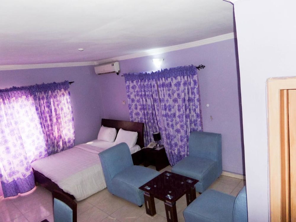 Фото Peerage Retreat and Resort