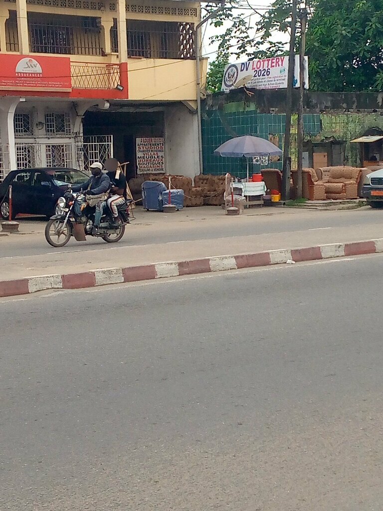 Internet cafe Dv Lottery 2026, Douala, photo