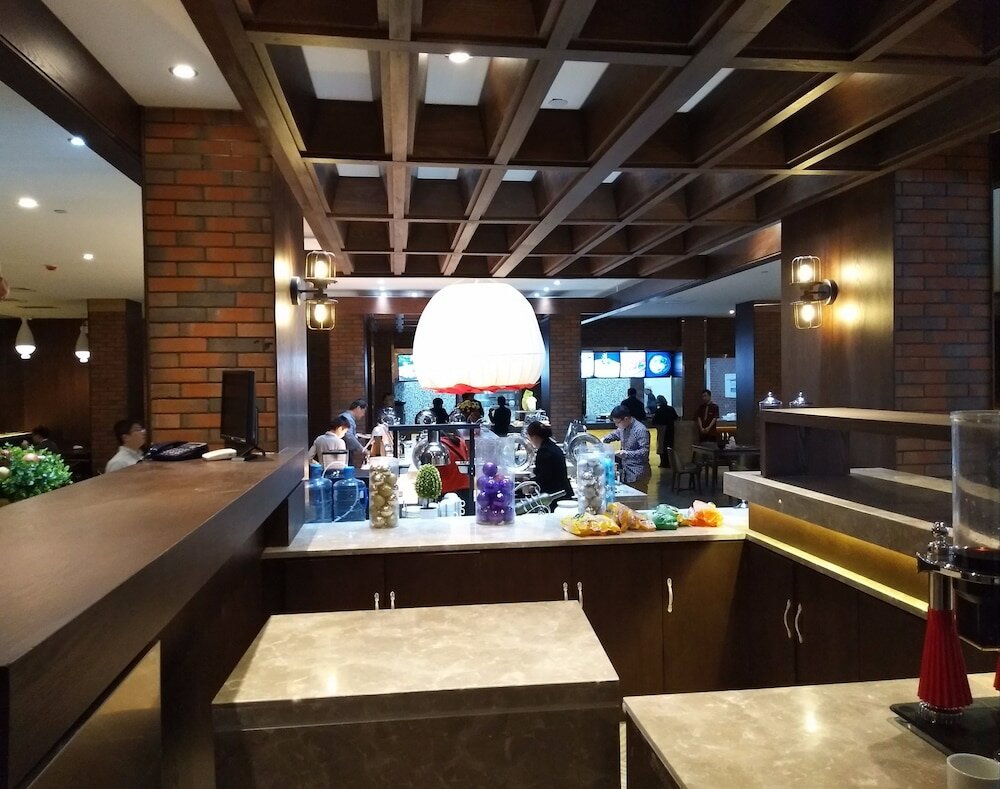 Фото Luoyang New Friendship Hotel