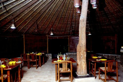 Гостиница Corbett Wild Resort - A River Access Property