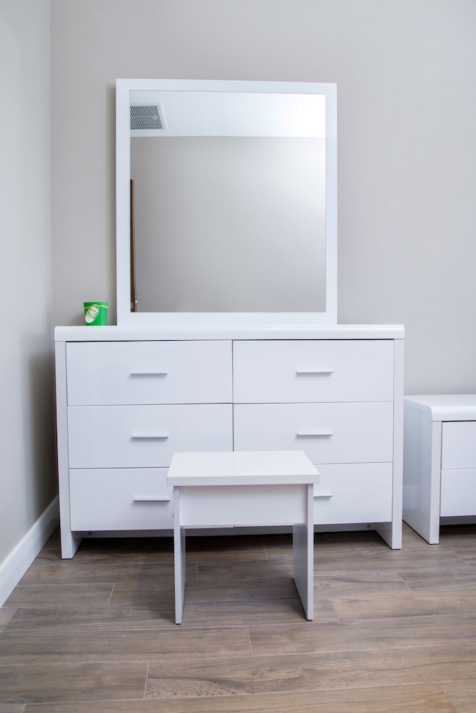 Фото Pls Apartments - Cantonments