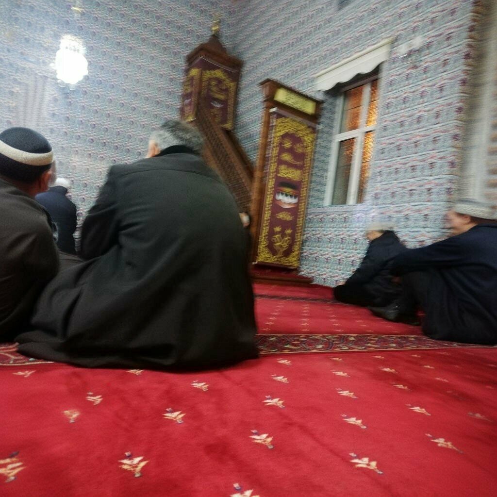 Mosque 32 Houses Riverside Mosque, Serdivan, photo