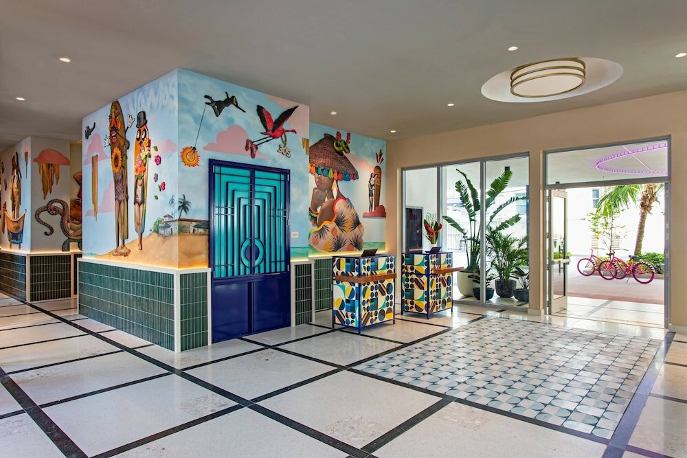 Фото Moxy Miami South Beach