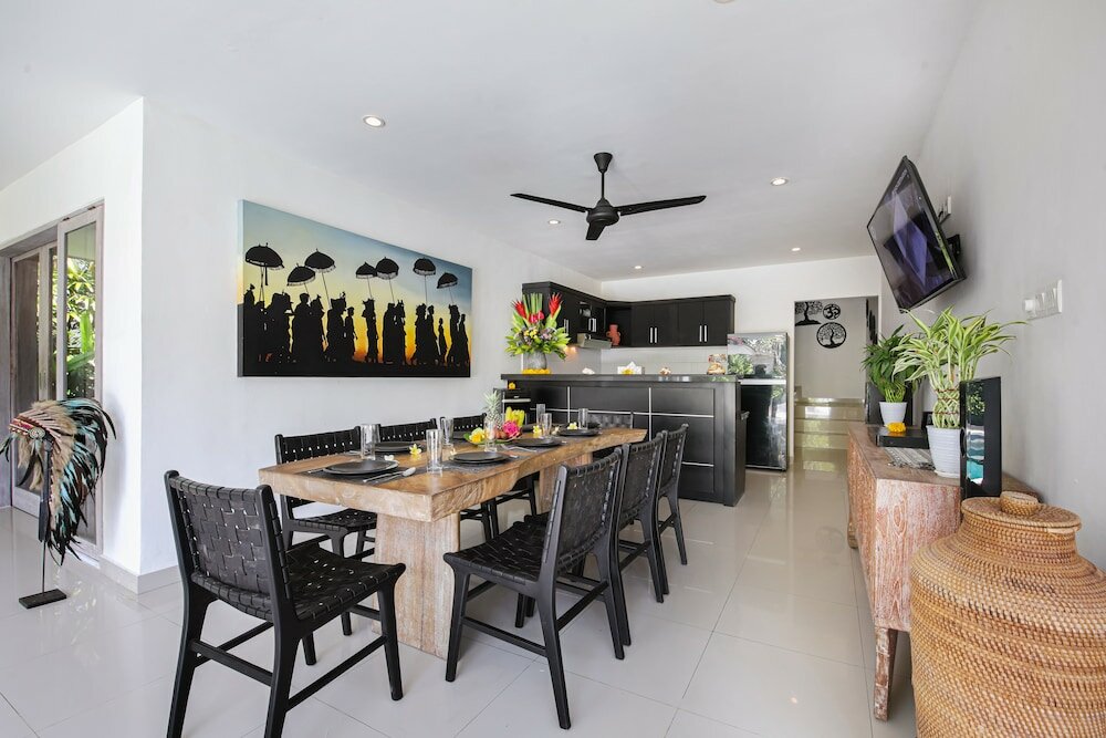 Фото Seminyak White Design Villa