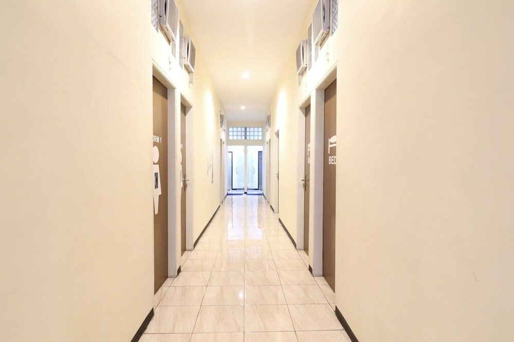 Фото Mador Malang Dorm Hostel