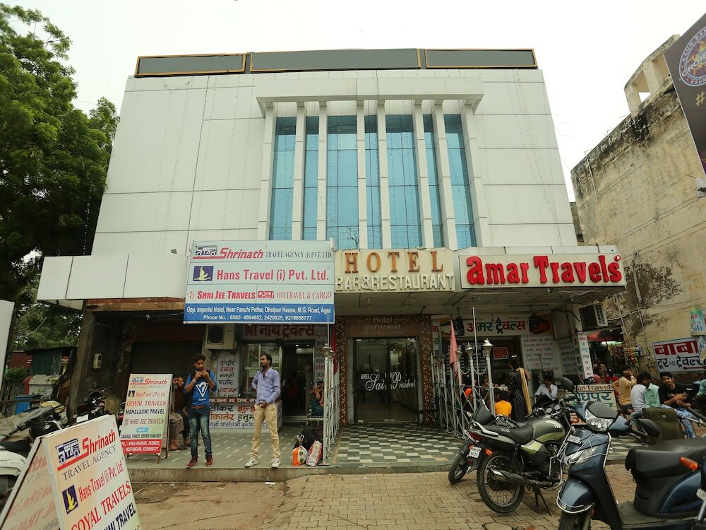 Фото Oyo 18429 Hotel Sai President