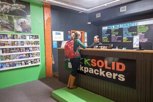 Хостел Rock Solid Backpackers 