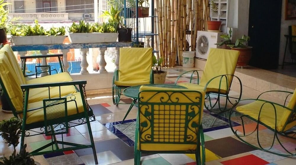 Фото Tropical Bed & Breakfast