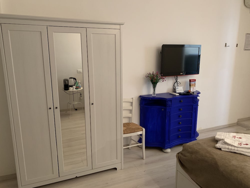 Фото Tiburtina Suites