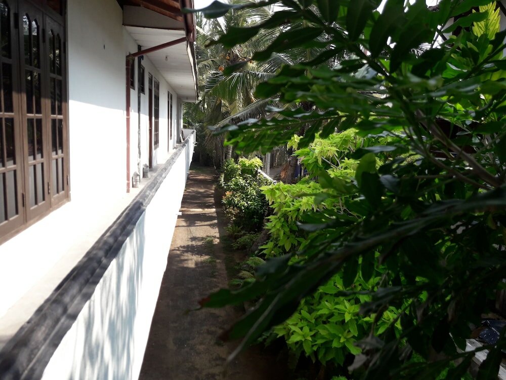 Фото Sea Front Hikkaduwa