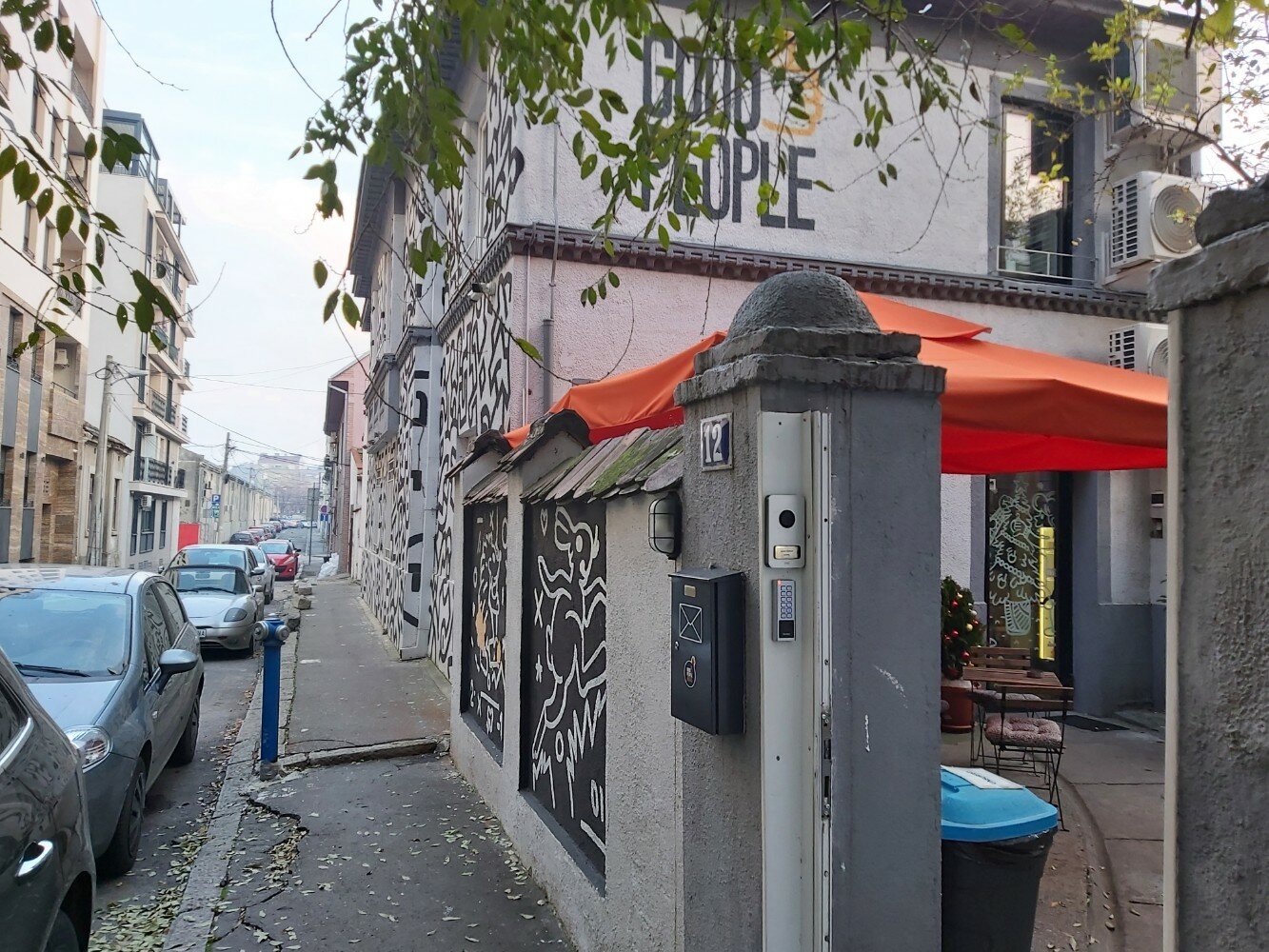 Фото Good People Hostel