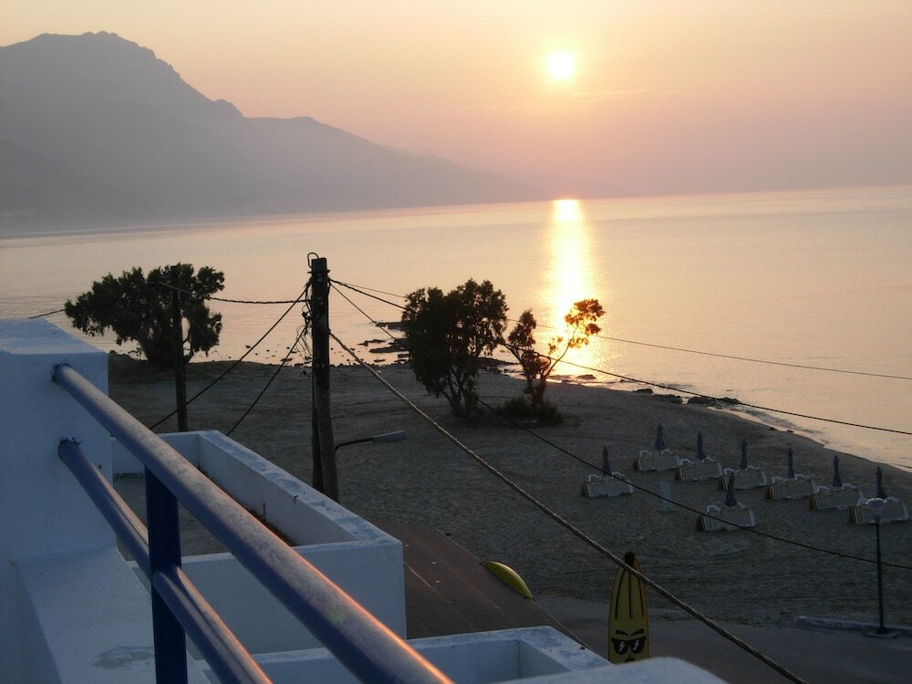 Фото Philippos Studios