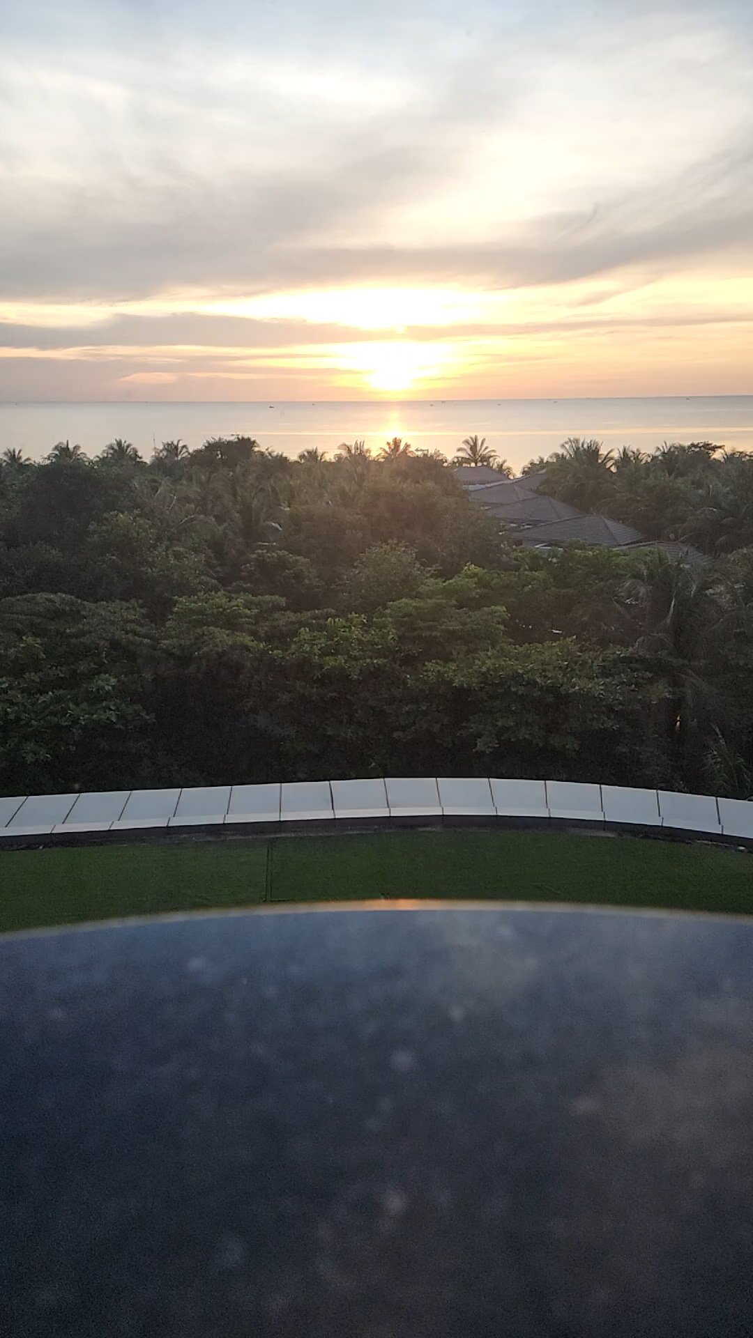 Фото Crowne Plaza Phu Quoc Starbay