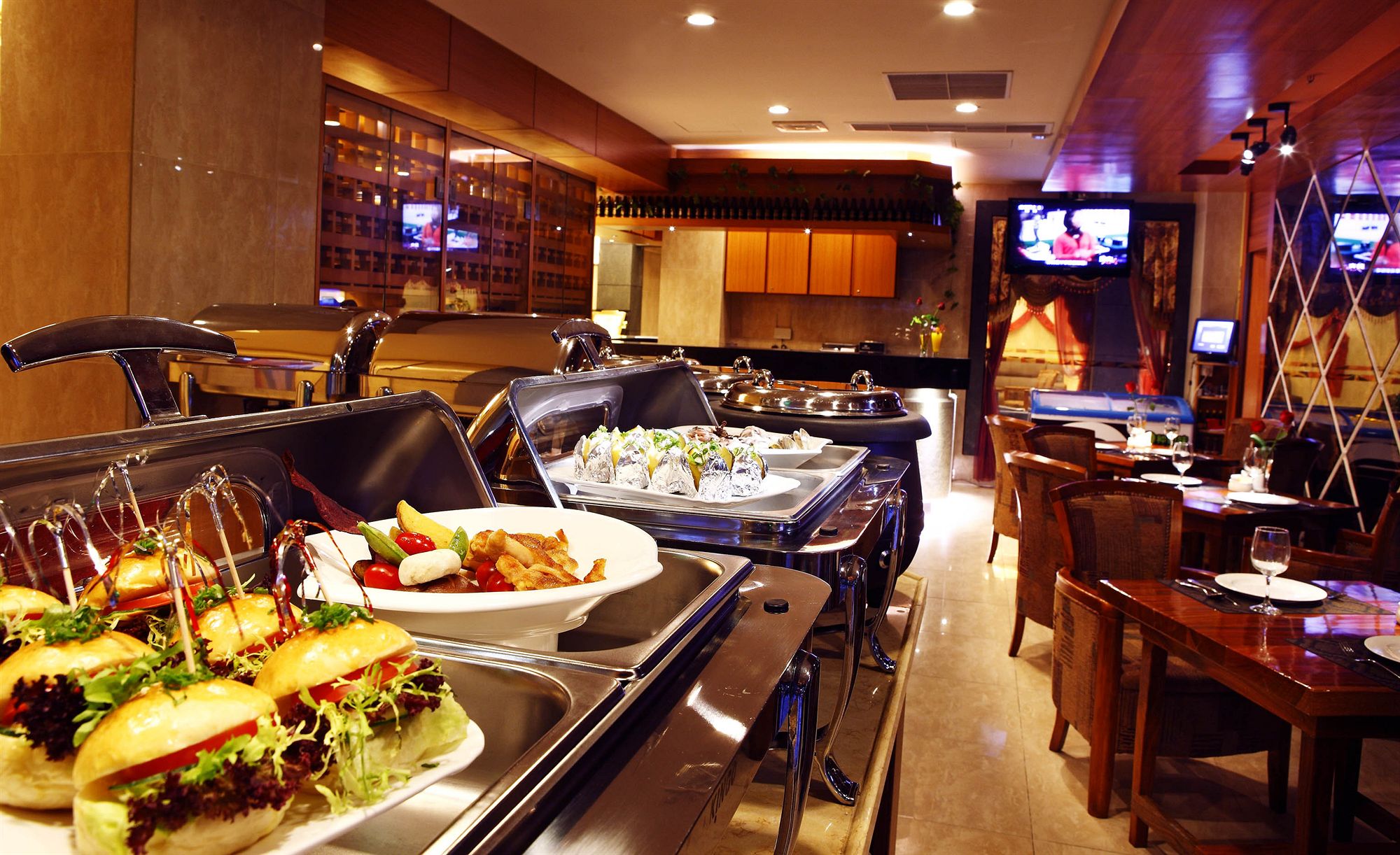 Фото Guangzhou Royal Garden Hotel