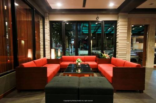 Фото Navarat Heritage Hotel