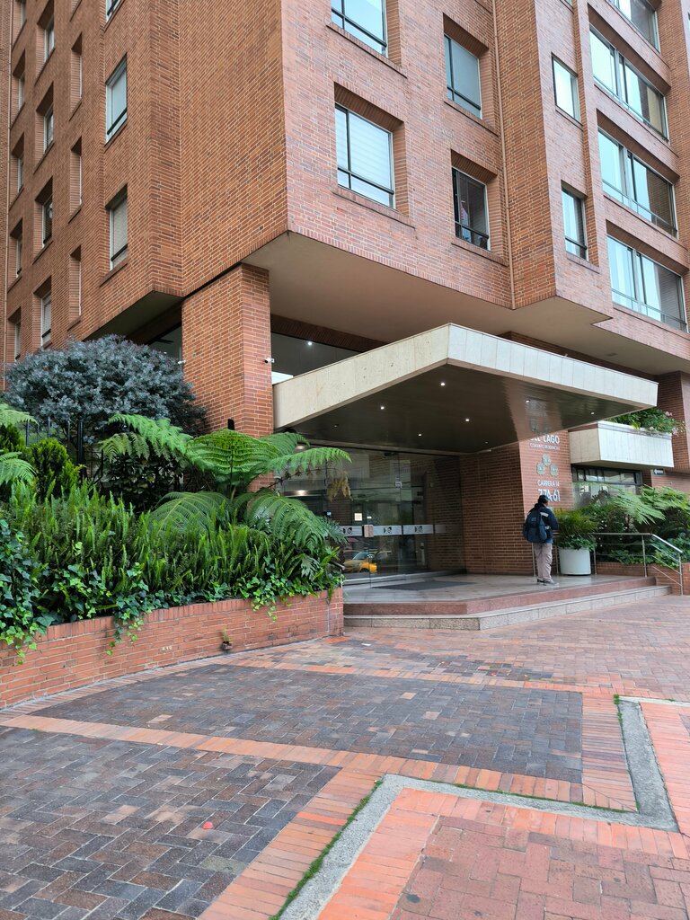 Housing complex Conjunto Residencial Paseo del Lago, Bogota, photo