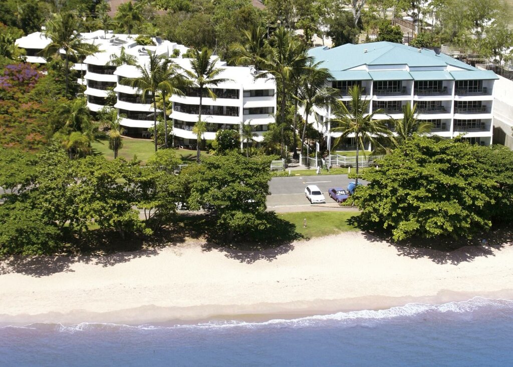 Hotel Beachfront Apartments on Trinity Beach, Trinity Beach, photo