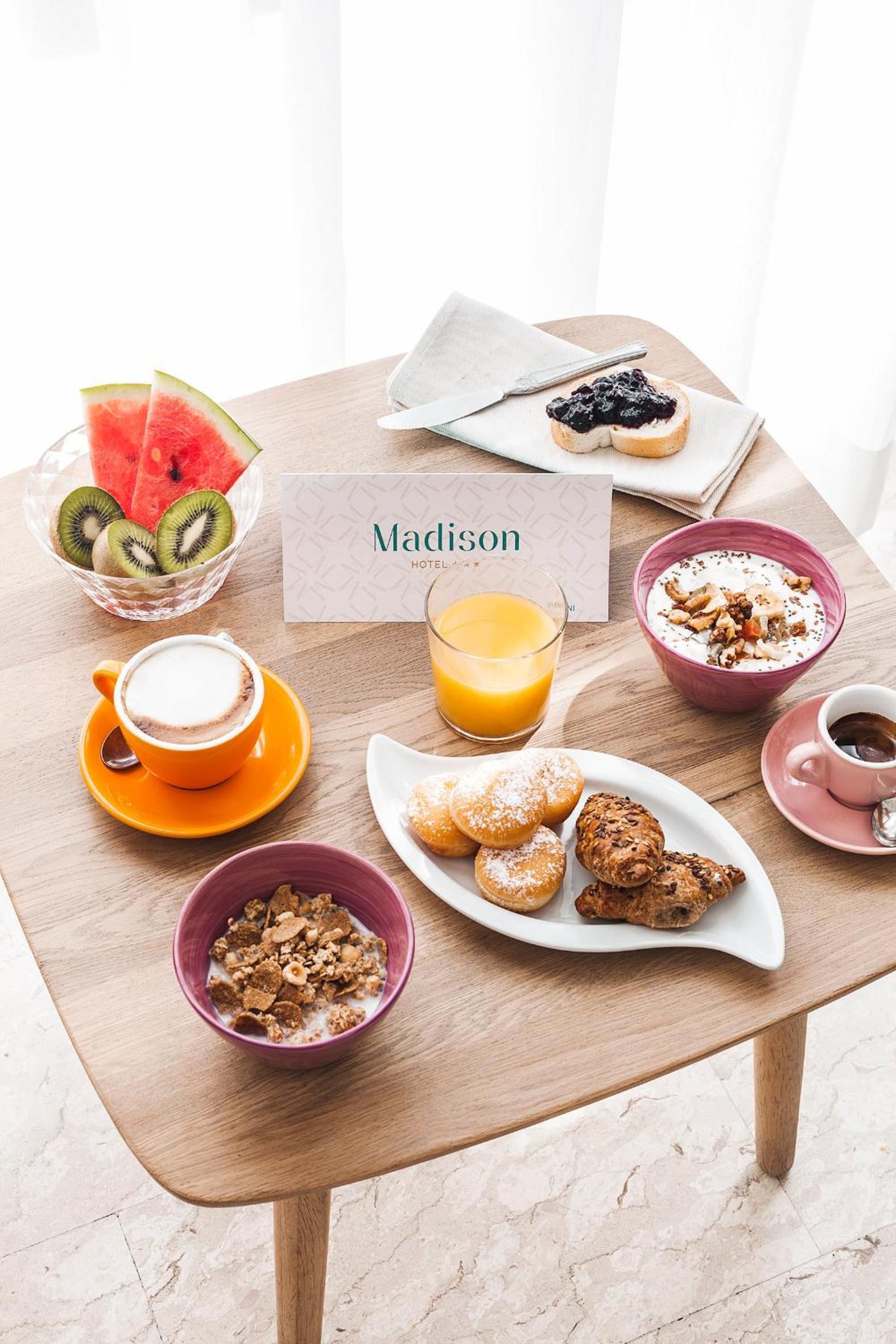 Фото Hotel Madison