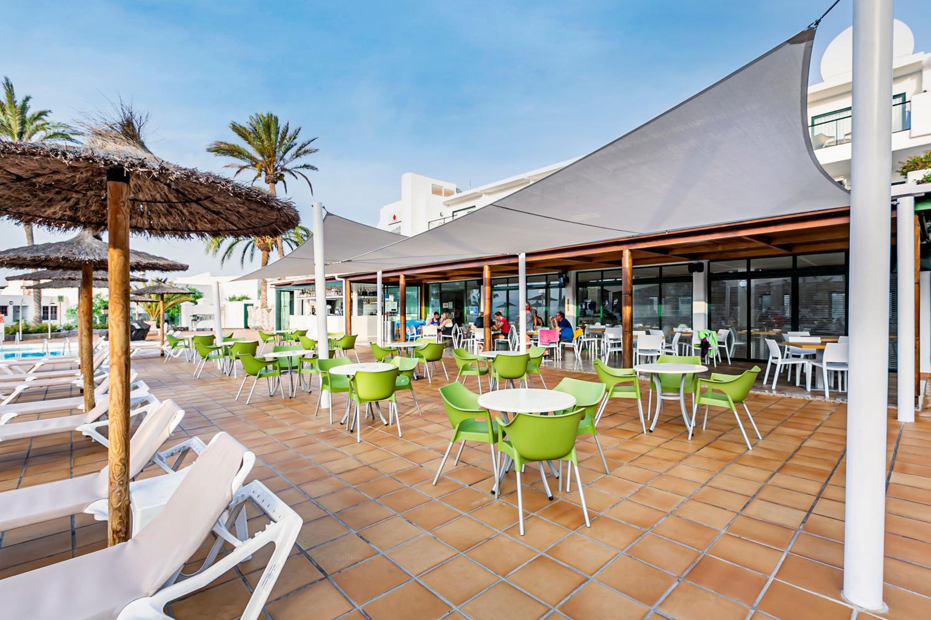 Фото Отель Thb Flora Aparthotel